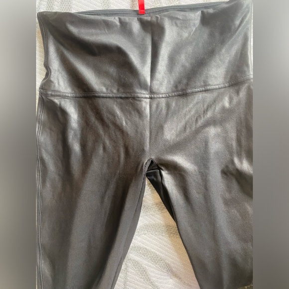 Spanx Faux Leather Leggings - Picture 6 of 6